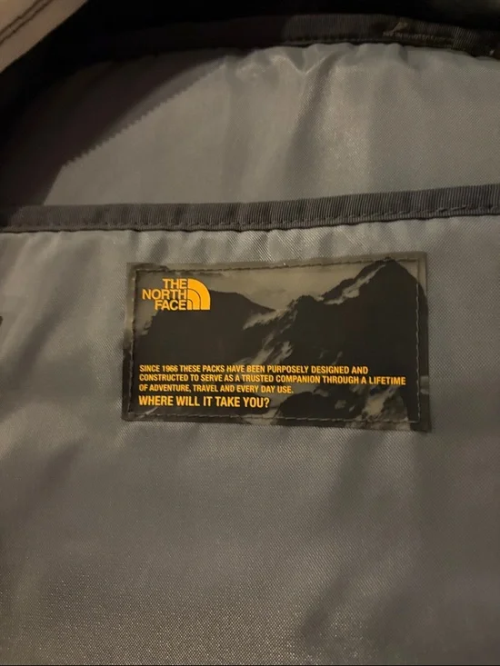 Preowned The North Face Jester backpack - Picture 7 of 7